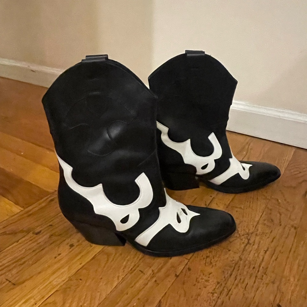 Mango size 37 leather cowboy boots